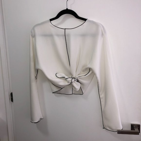 Babaton Abasi tie-front blouse with black piping - Picture 2 of 4